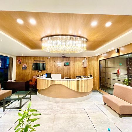 Hotel Rb International ! Puri Near-Sea-Beach-And-Temple Fully-Air-Conditioned-Hotel With-Lift-And-Card Payment Accepted-Parking-Facility, Best Hotel In Puri Exterior photo