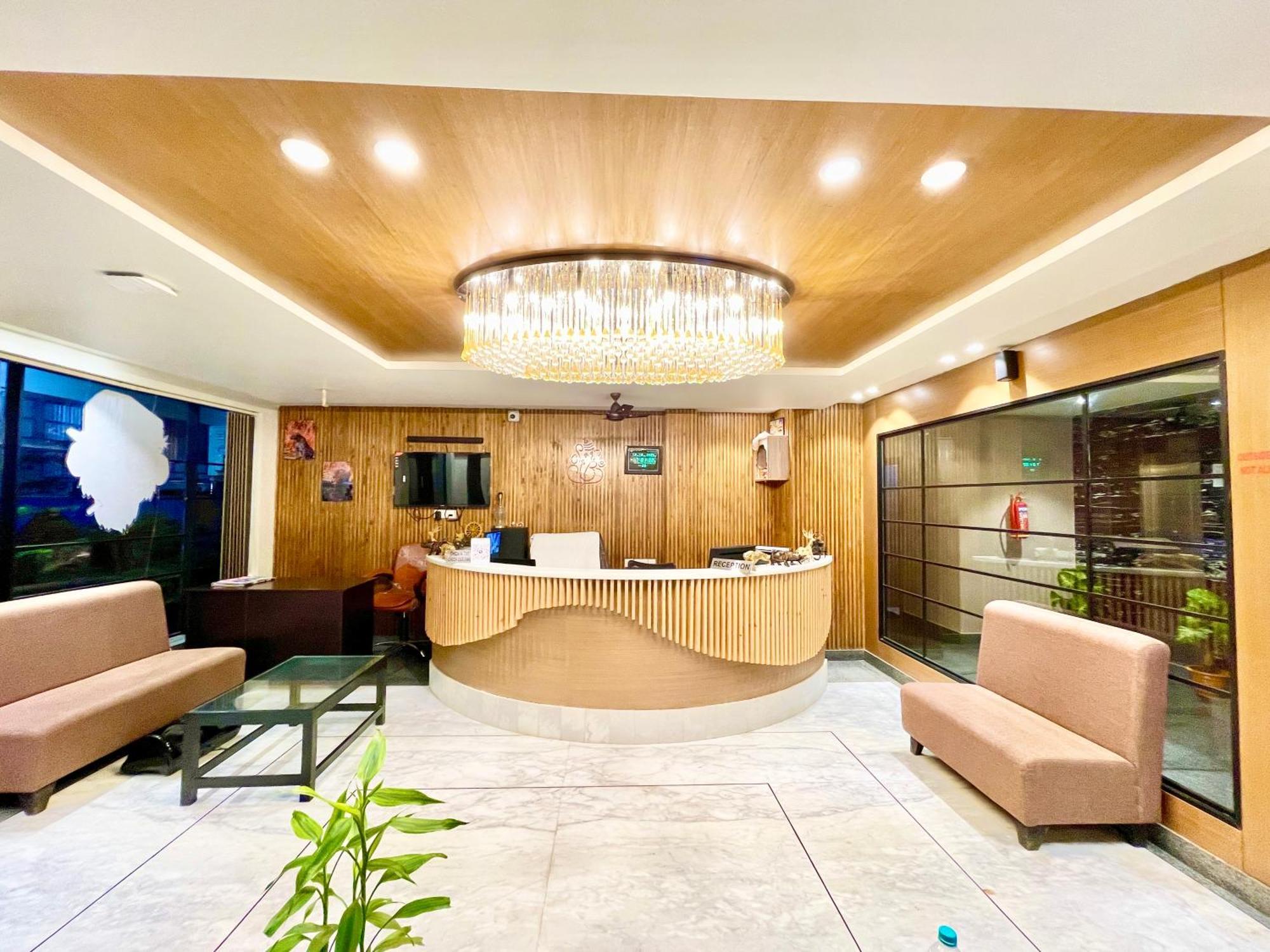 Hotel Rb International ! Puri Near-Sea-Beach-And-Temple Fully-Air-Conditioned-Hotel With-Lift-And-Card Payment Accepted-Parking-Facility, Best Hotel In Puri Exterior photo