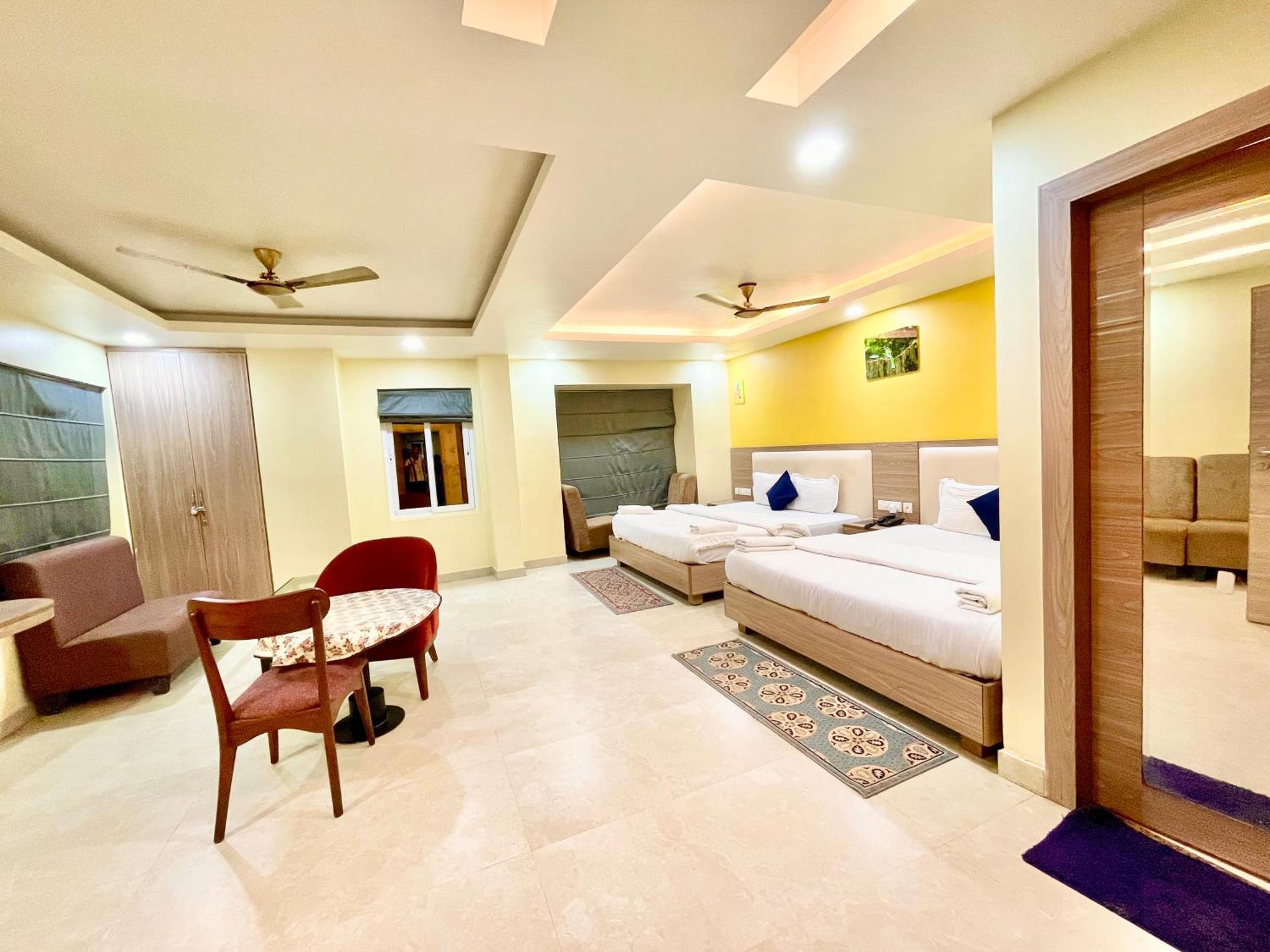 Hotel Rb International ! Puri Near-Sea-Beach-And-Temple Fully-Air-Conditioned-Hotel With-Lift-And-Card Payment Accepted-Parking-Facility, Best Hotel In Puri Exterior photo