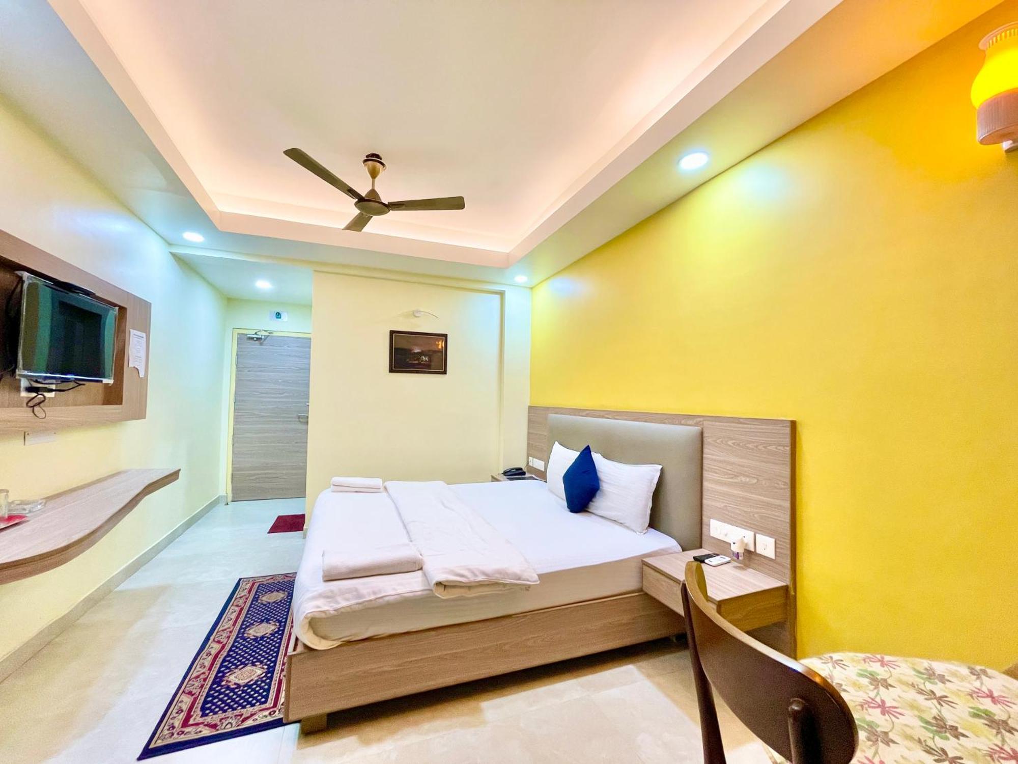 Hotel Rb International ! Puri Near-Sea-Beach-And-Temple Fully-Air-Conditioned-Hotel With-Lift-And-Card Payment Accepted-Parking-Facility, Best Hotel In Puri Exterior photo