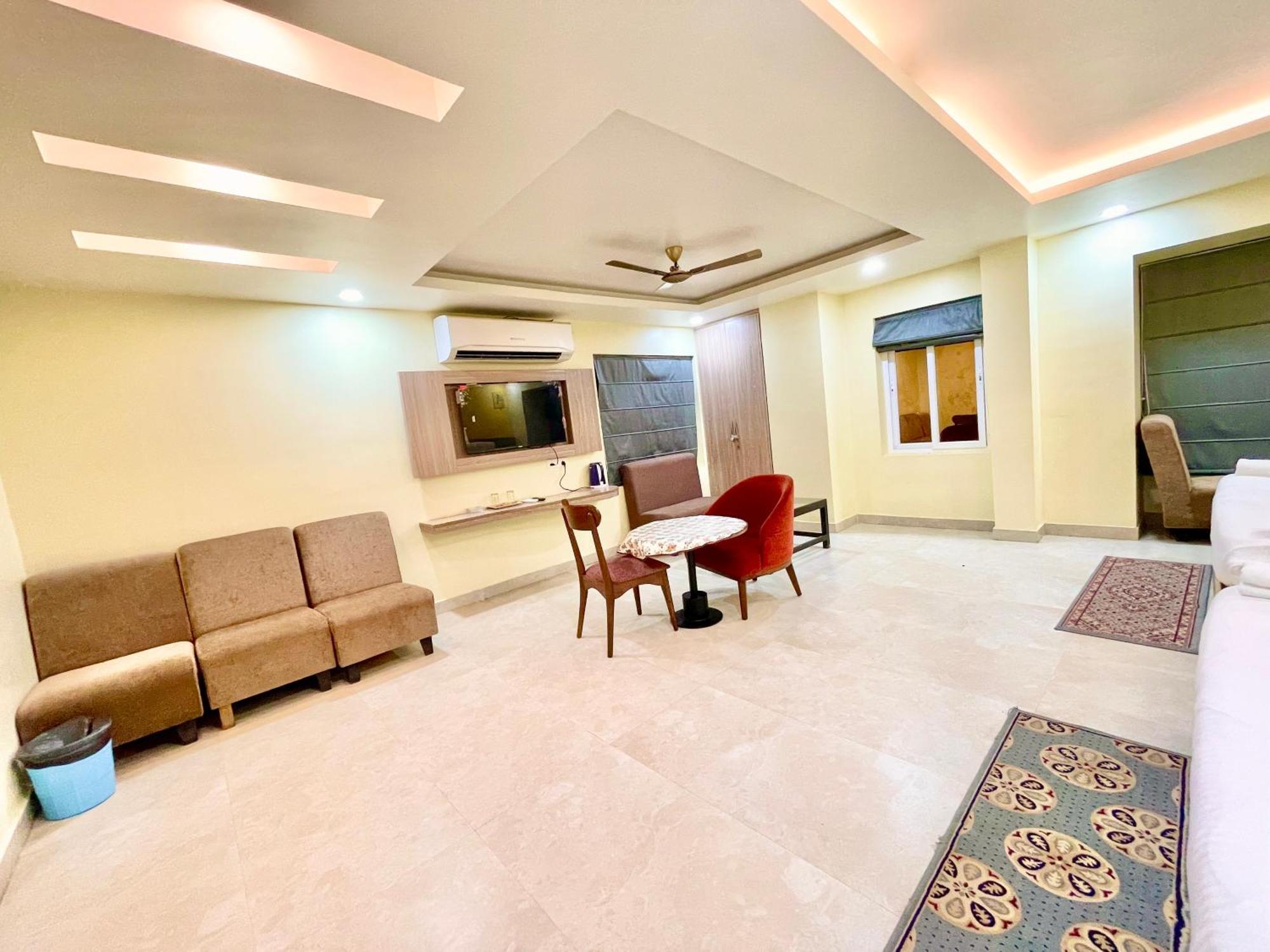 Hotel Rb International ! Puri Near-Sea-Beach-And-Temple Fully-Air-Conditioned-Hotel With-Lift-And-Card Payment Accepted-Parking-Facility, Best Hotel In Puri Exterior photo